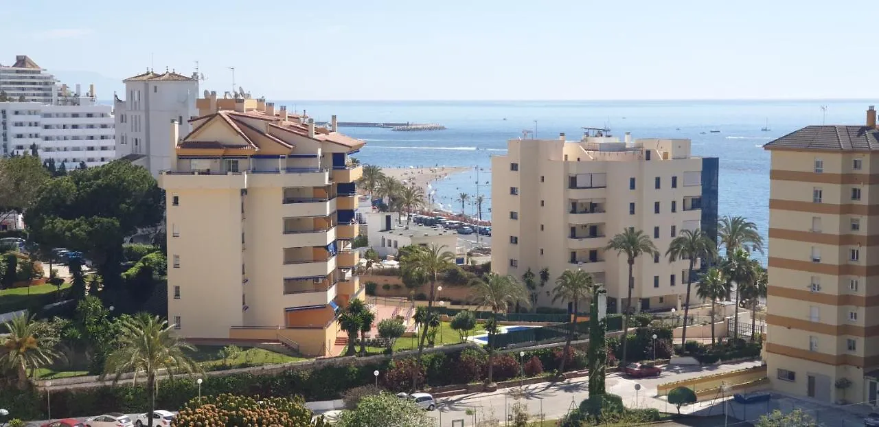 公寓 Apartamentos Holidays Benalbeach 贝纳尔马德纳
