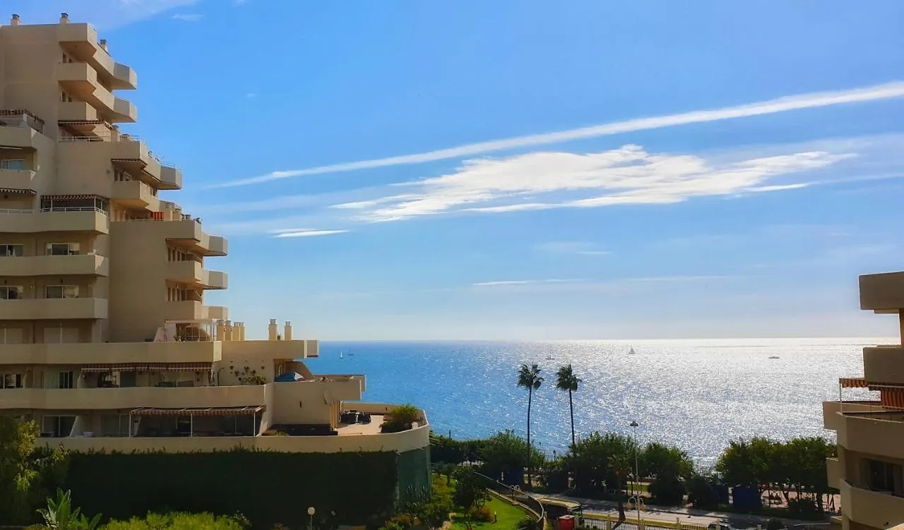 Apartamentos Holidays Benalbeach 贝纳尔马德纳 公寓