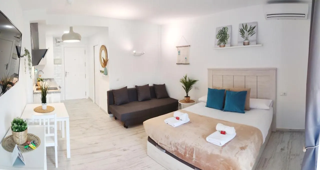Apartamentos Holidays Benalbeach 贝纳尔马德纳 西班牙