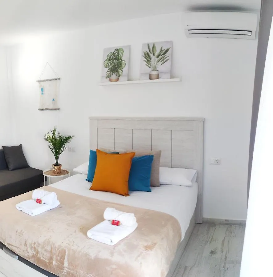 Apartamentos Holidays Benalbeach 贝纳尔马德纳 公寓