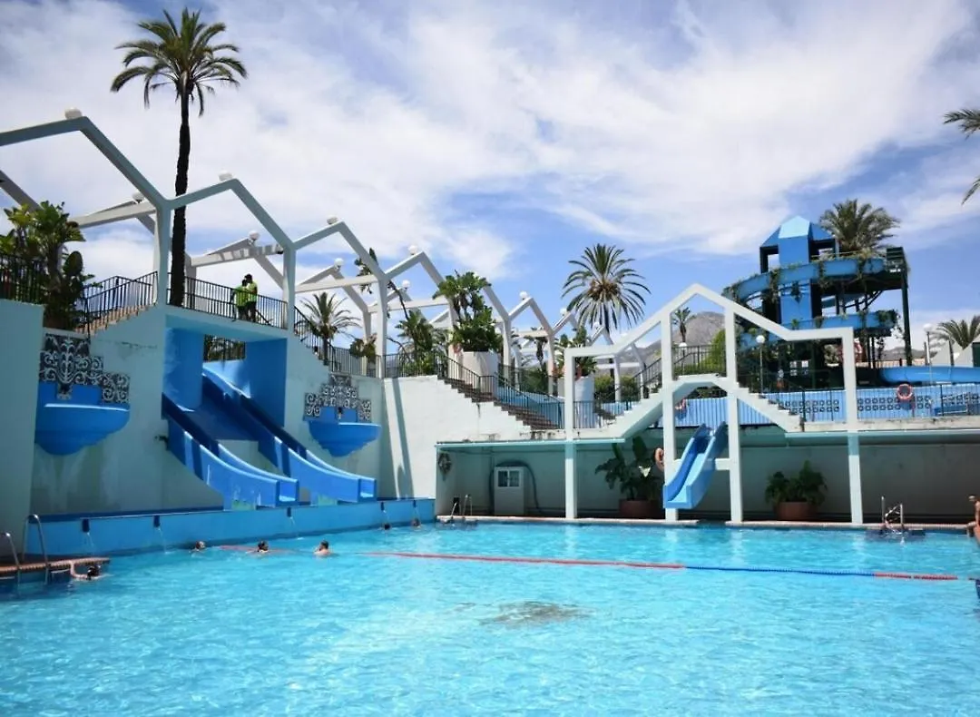 公寓 Apartamentos Holidays Benalbeach 贝纳尔马德纳