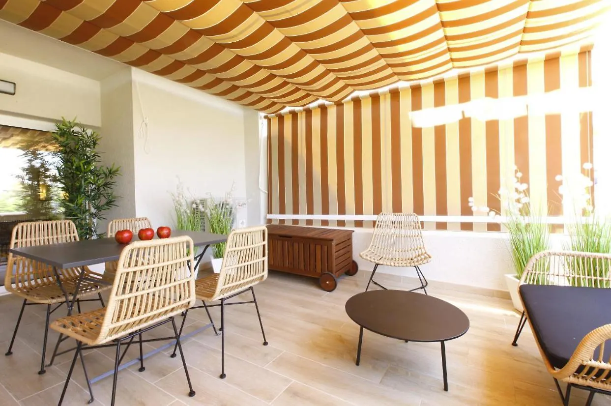Apartamentos Holidays Benalbeach 贝纳尔马德纳 西班牙