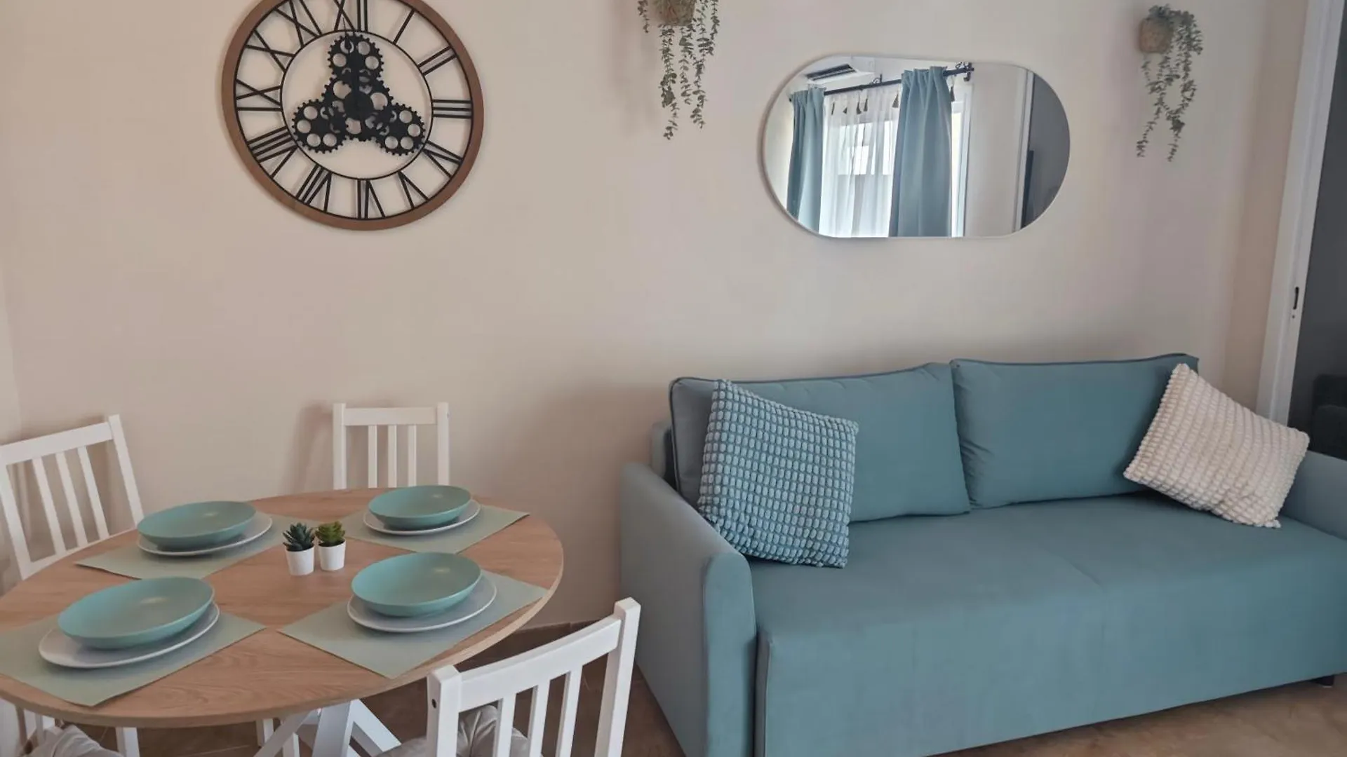 公寓 Apartamentos Holidays Benalbeach 贝纳尔马德纳 西班牙