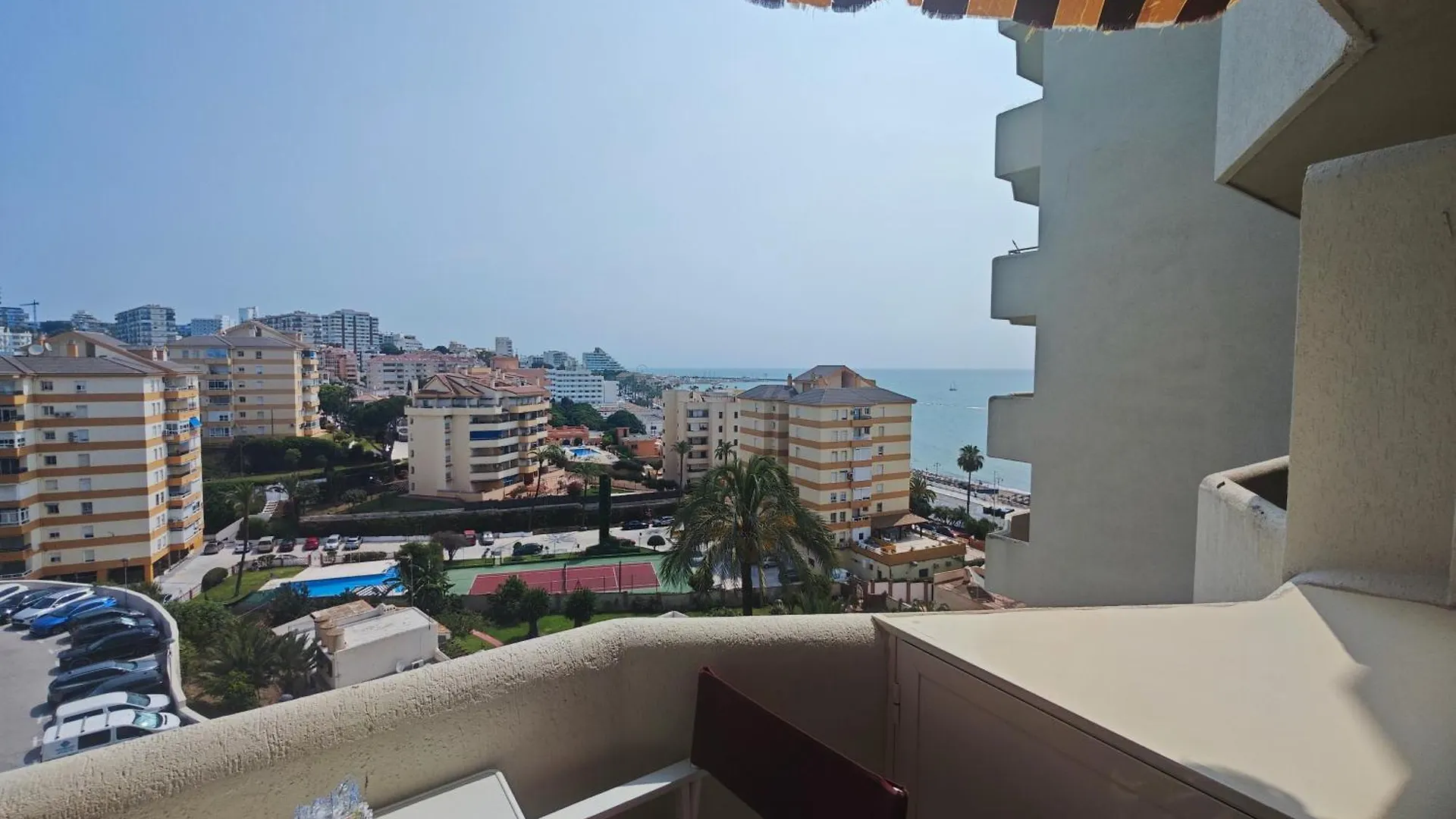 Apartamentos Holidays Benalbeach 贝纳尔马德纳