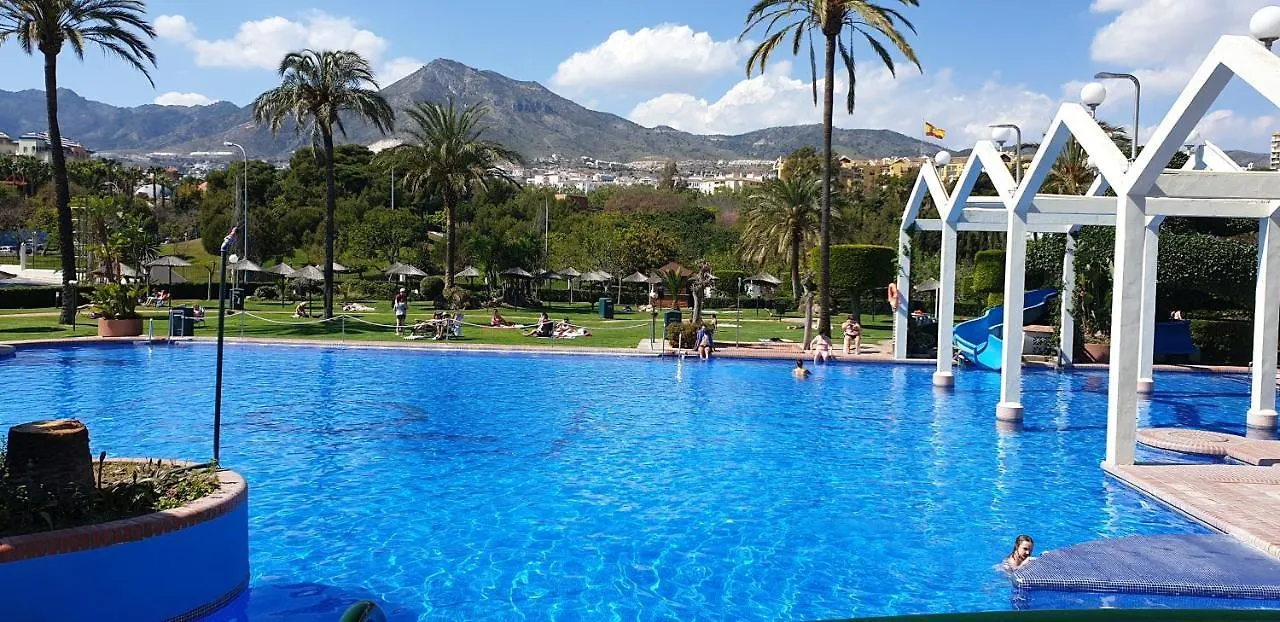 Apartamentos Holidays Benalbeach 베날마데나코스타 스페인