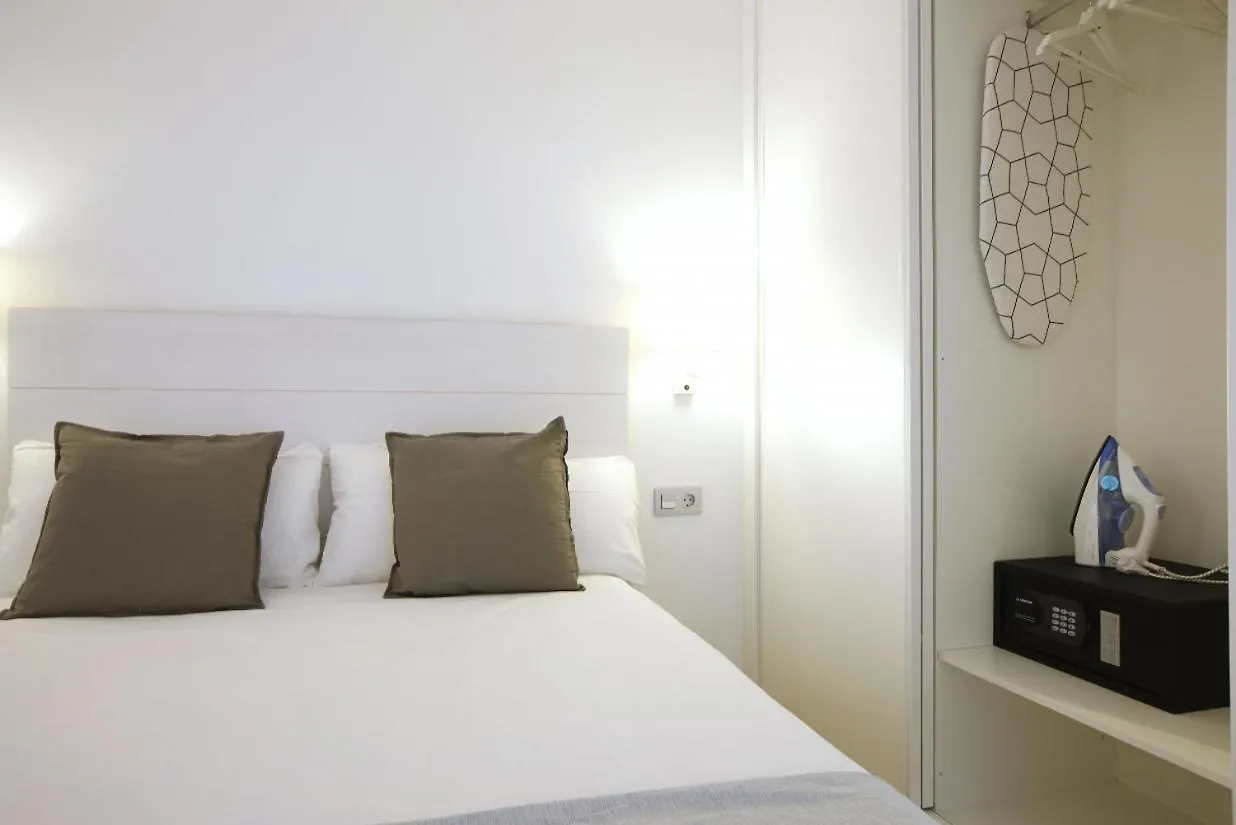 Apartamentos Holidays Benalbeach 베날마데나코스타